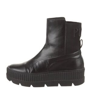 FENTY + PUMA Women’s 9.5 leather creeper platform.